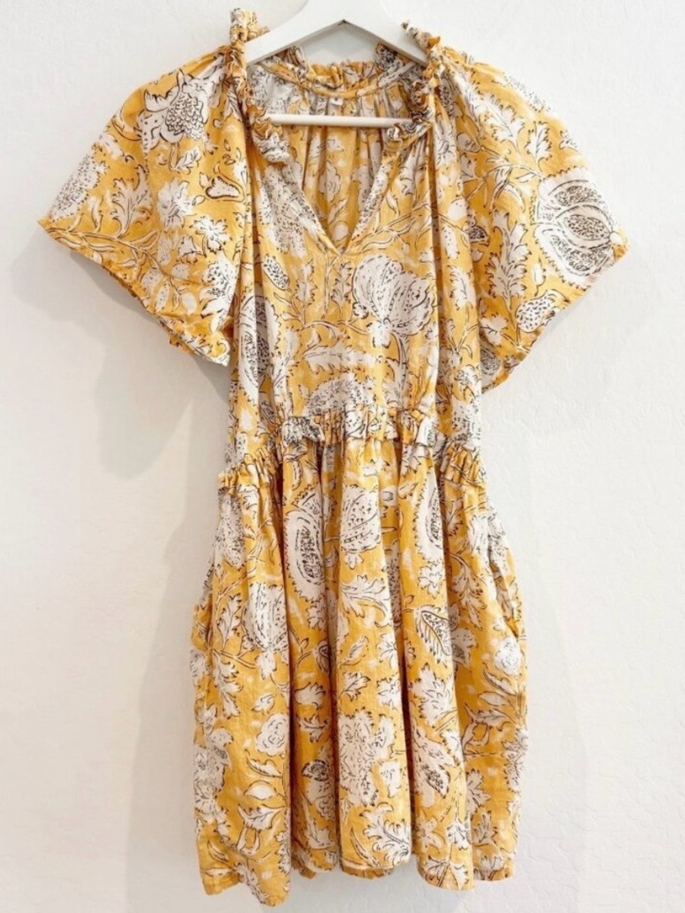 Dress Size Small Yellow Floral V Neck Ruffle Flowy Summer Pocket Festival Boho